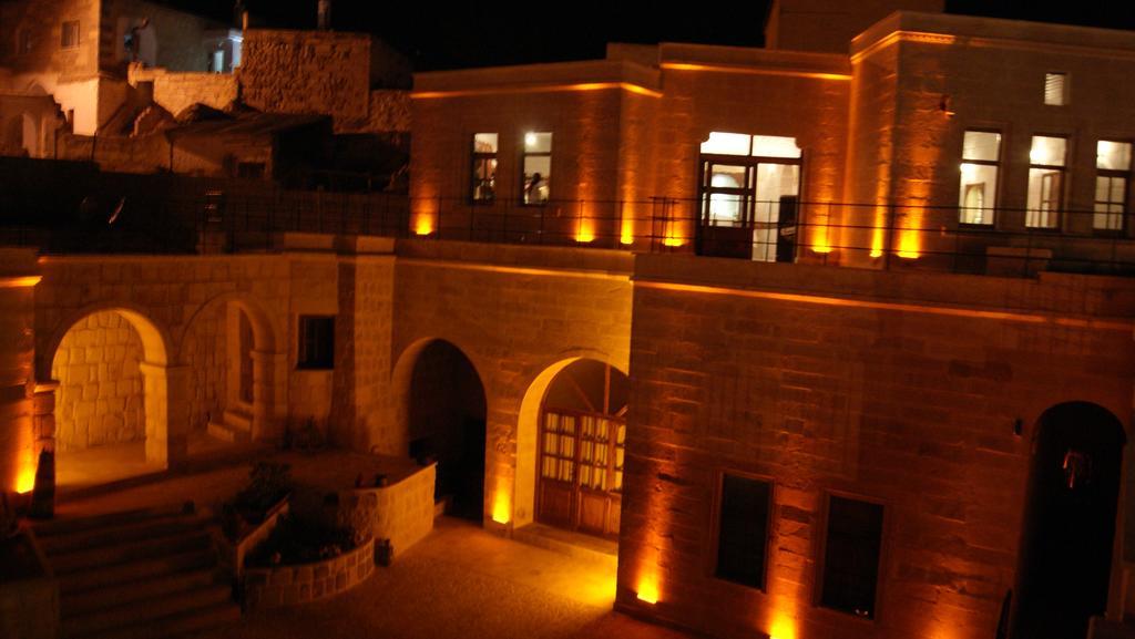 Sinasos Palace Cave Hotel Urgup Exterior photo